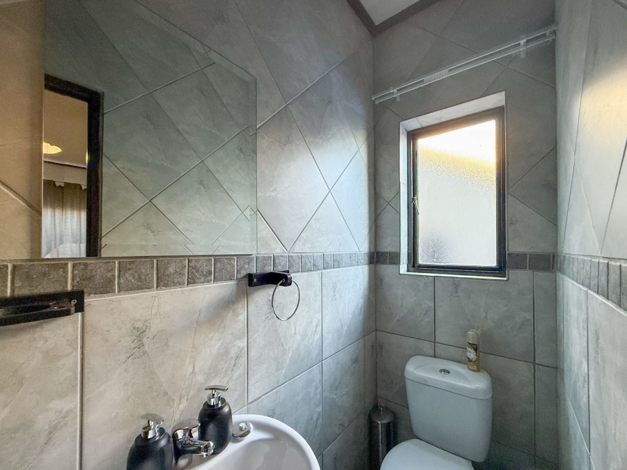 To Let 4 Bedroom Property for Rent in Xanadu Nature Estate North West